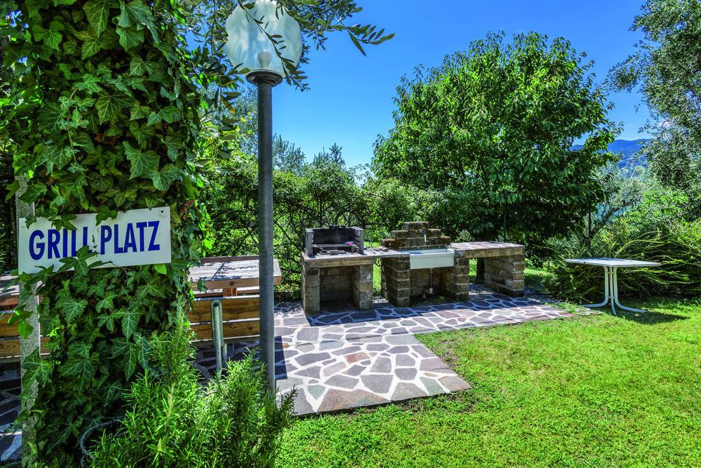 מאלצ'סינה Residence Parco Lago Di Garda מראה חיצוני תמונה